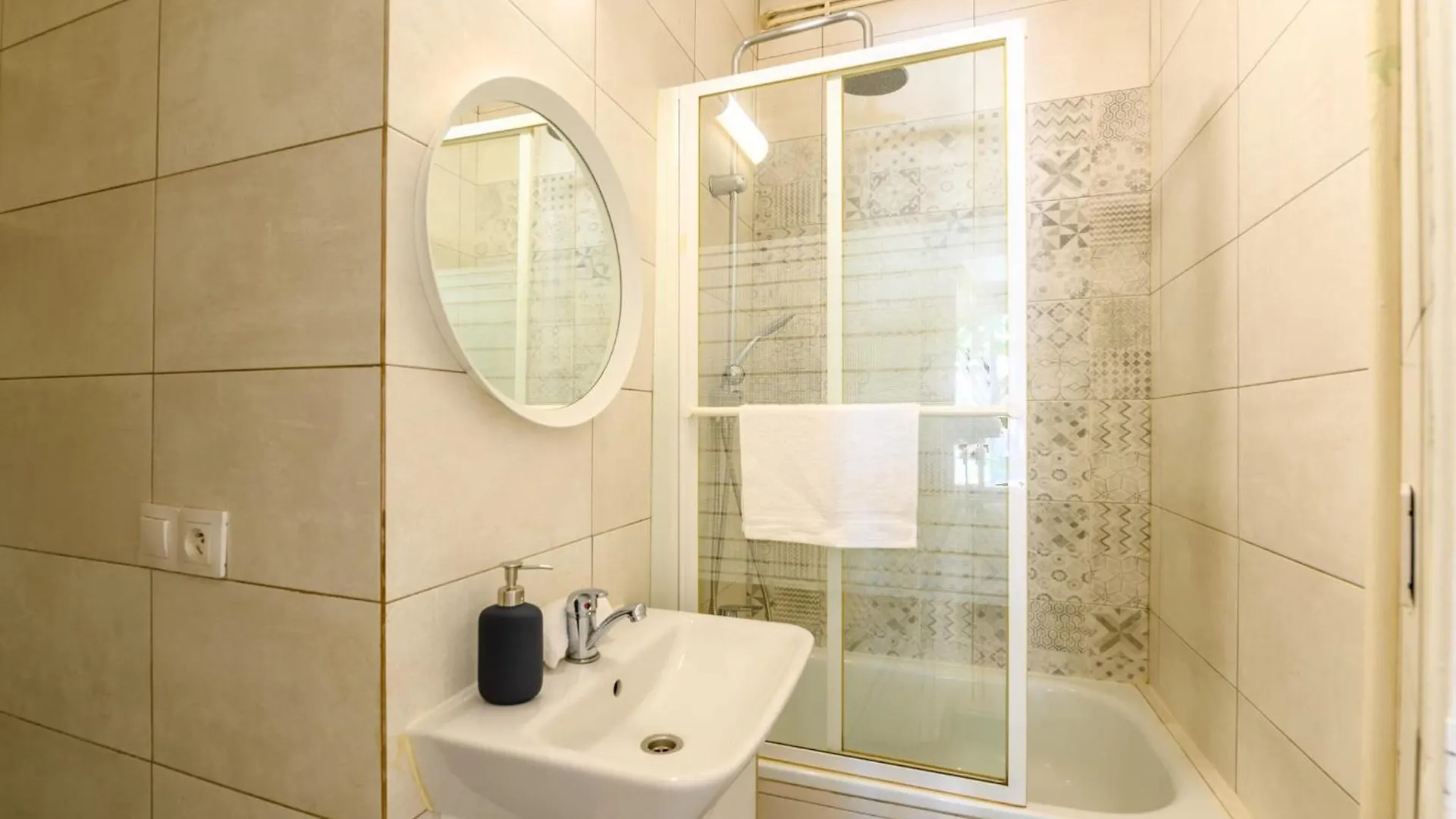 Le Chevreul Appartement Entier Proche Paris Choisy-le-Roi France