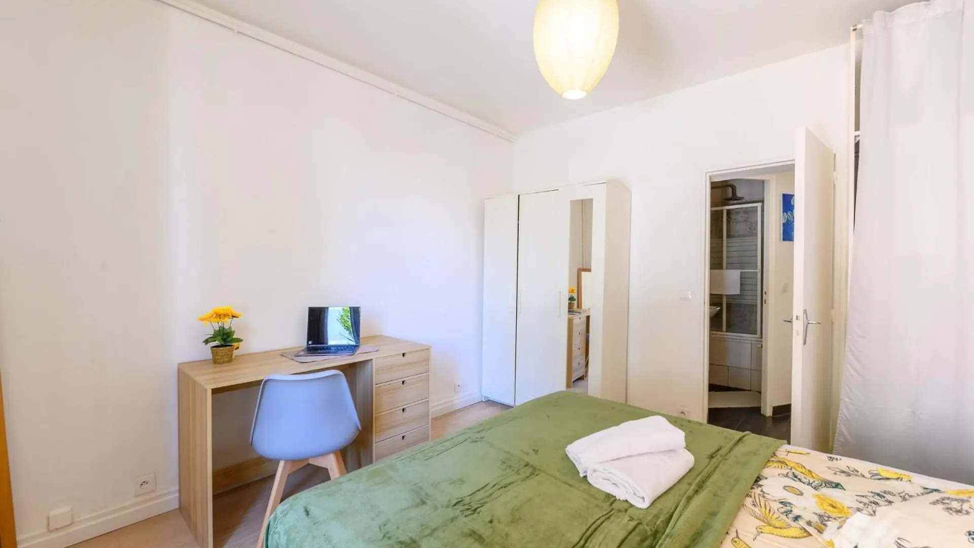 Le Chevreul Appartement Entier Proche Paris Choisy-le-Roi 0*,  France